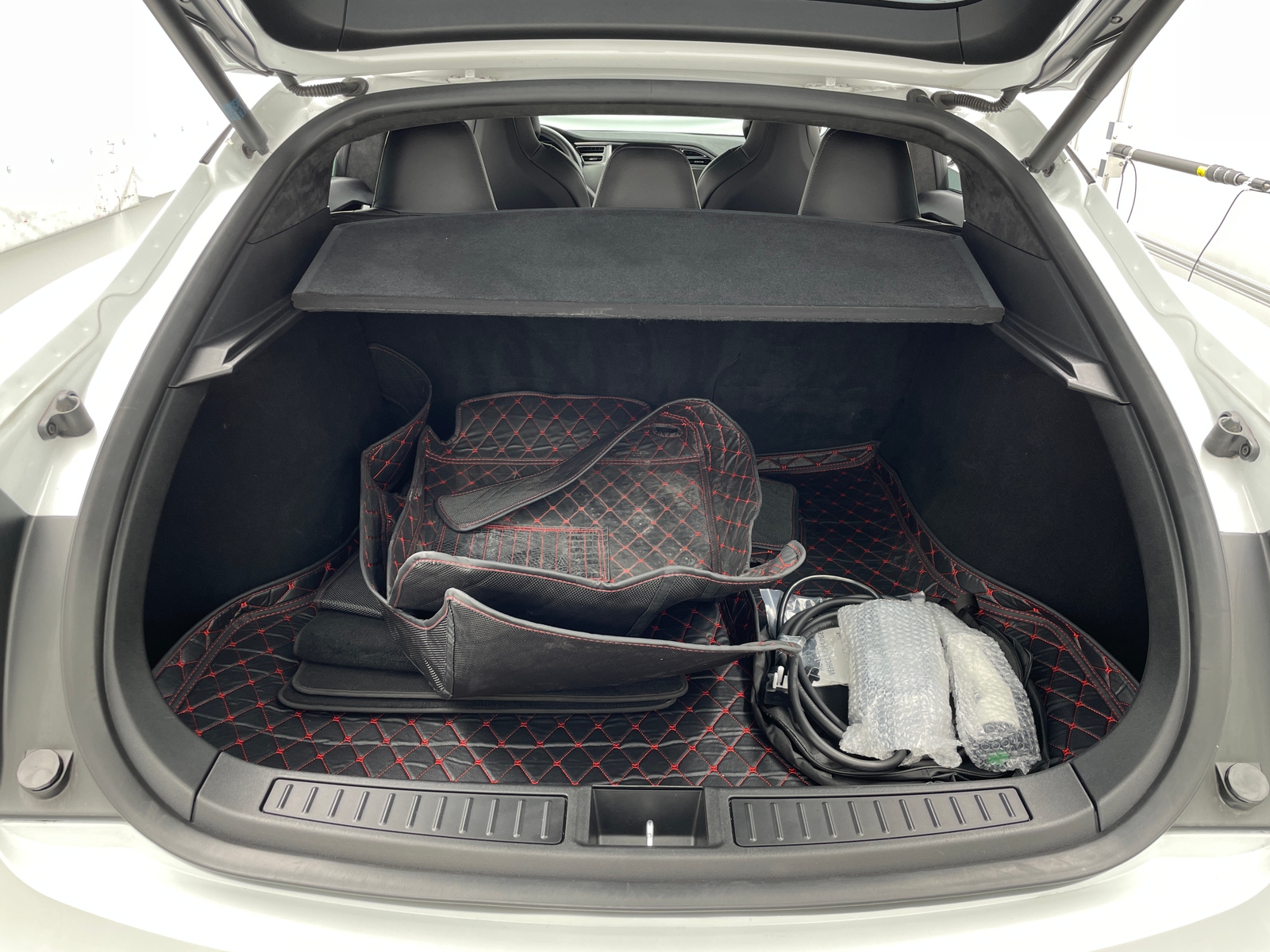 Thumbnail: 2017 Tesla Model S - 6