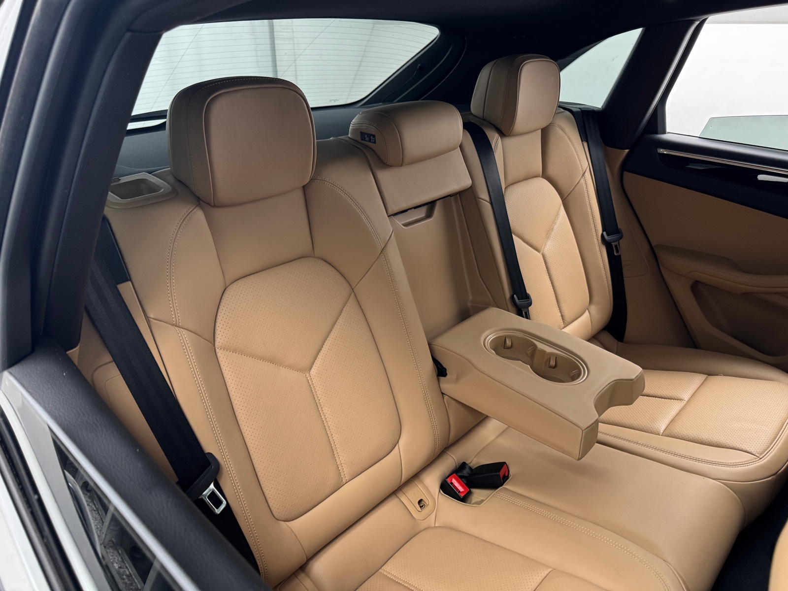 Thumbnail: 2018 Porsche Macan - 6