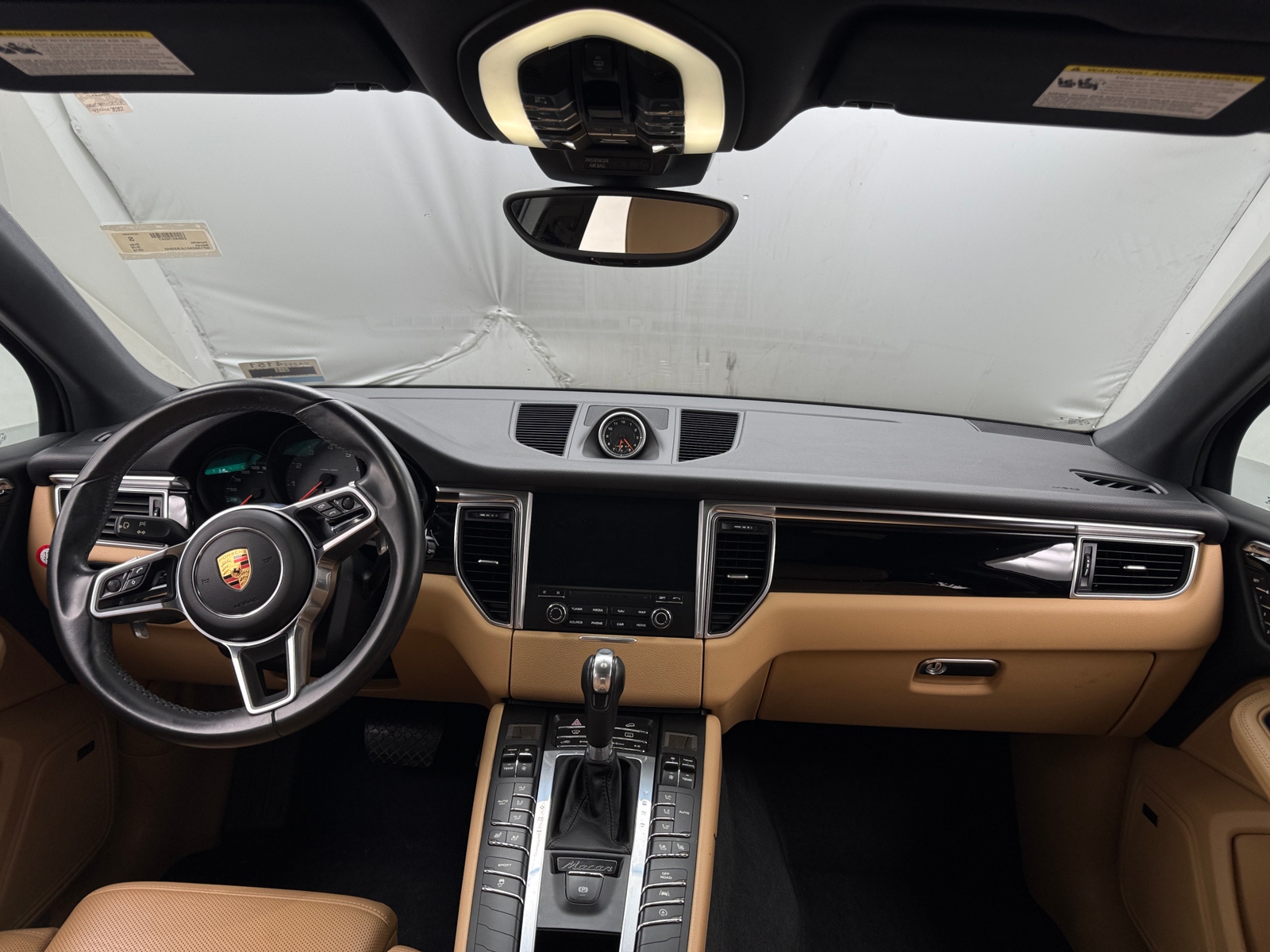 Thumbnail: 2018 Porsche Macan - 3