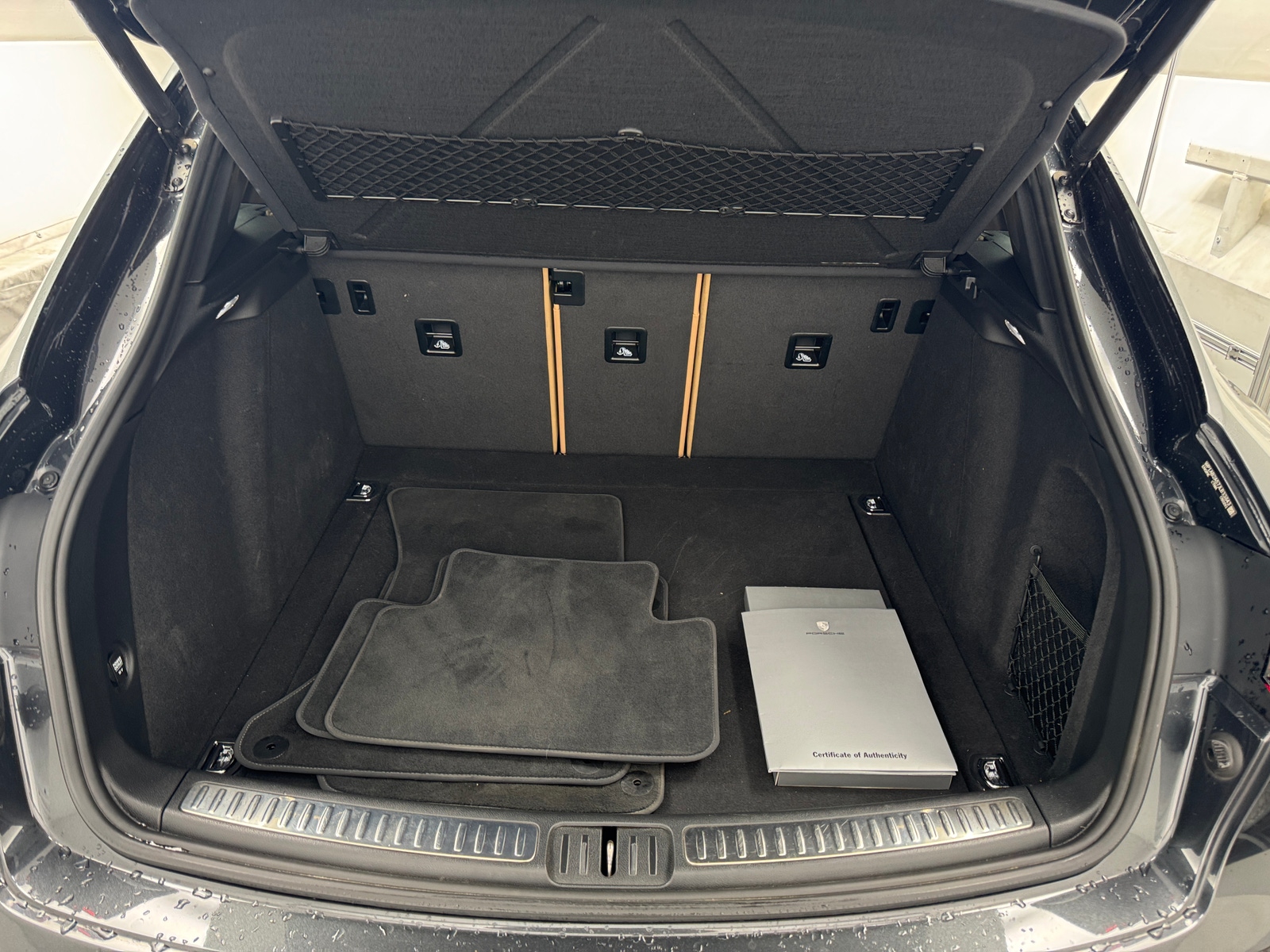 Thumbnail: 2018 Porsche Macan - 7