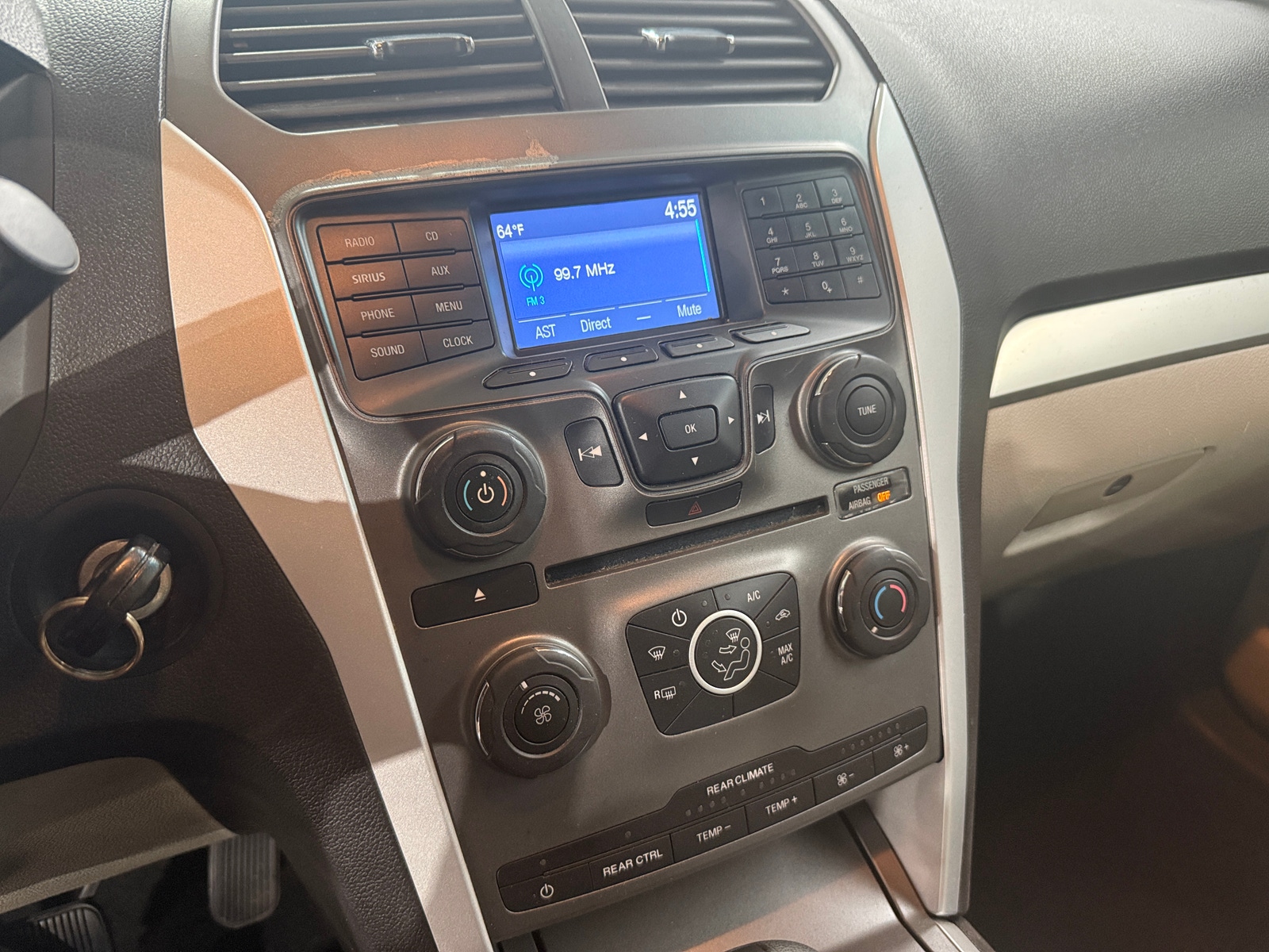 Thumbnail: 2014 Ford Explorer - 4