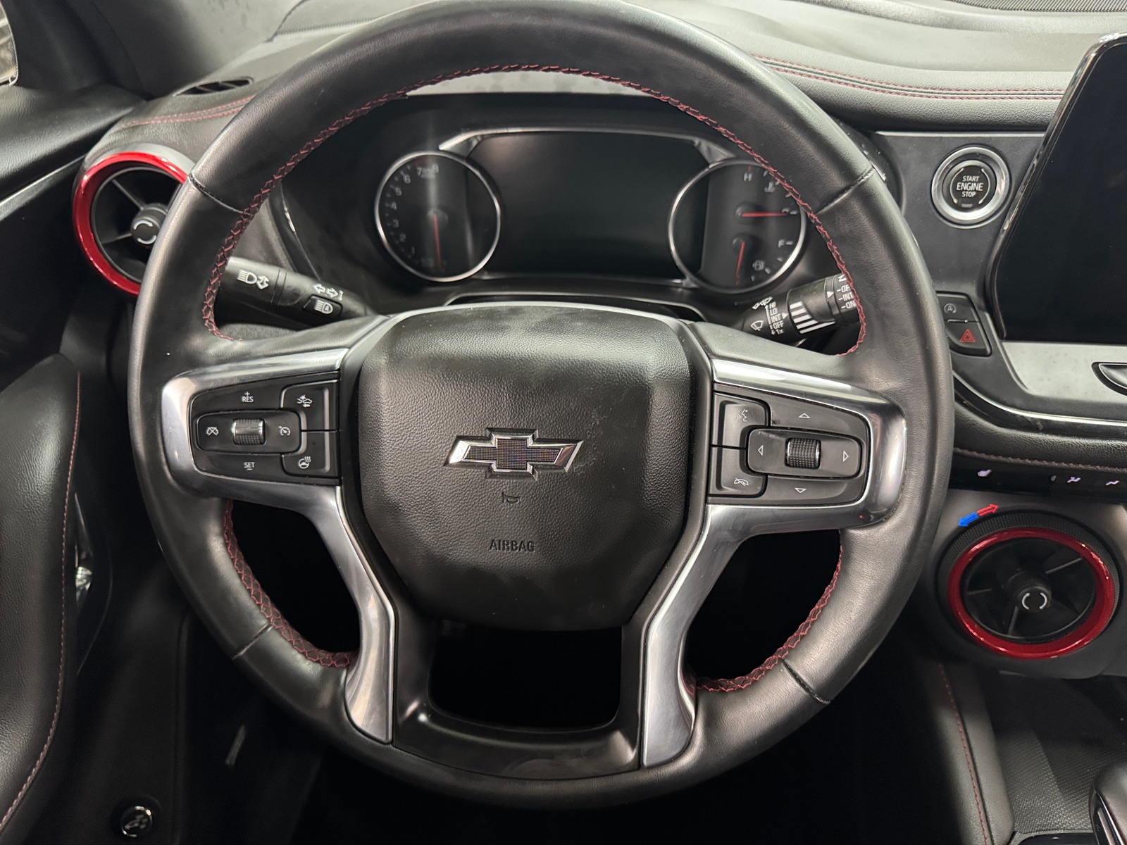 Thumbnail: 2023 Chevrolet Blazer - 4