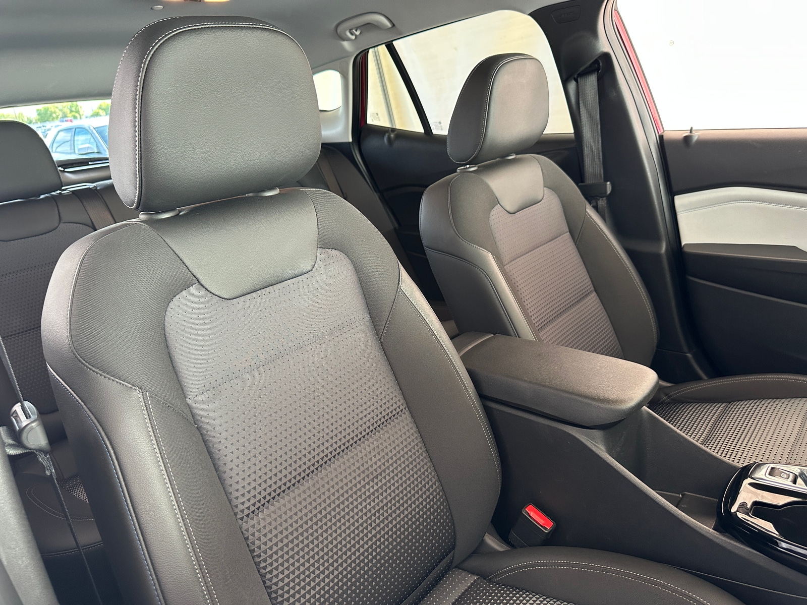 Thumbnail: 2025 Chevrolet Trax - 2