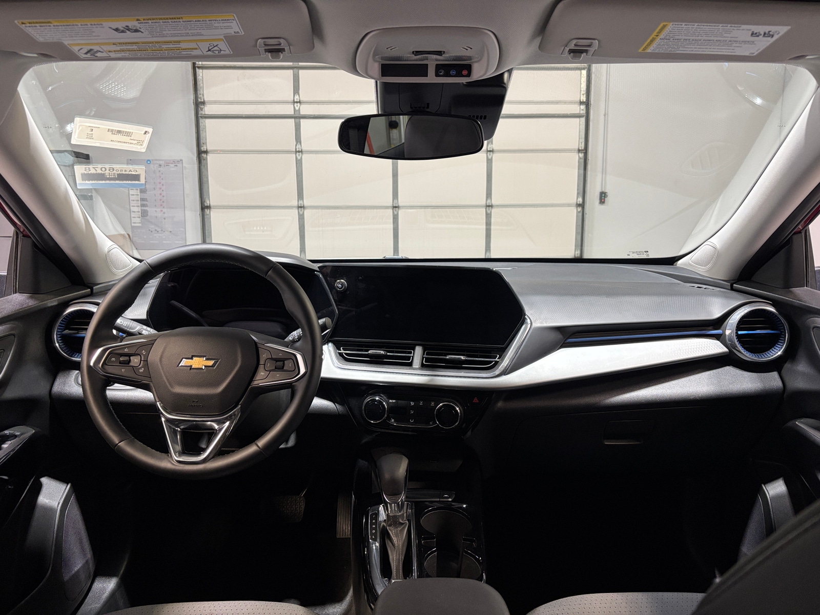 Thumbnail: 2025 Chevrolet Trax - 3