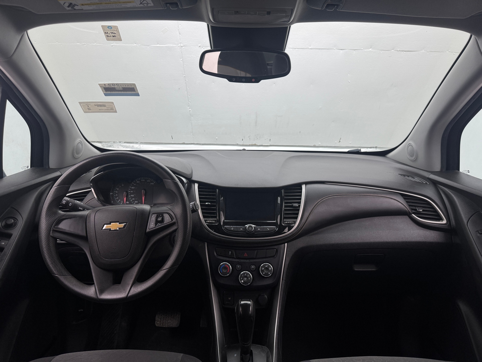 Thumbnail: 2020 Chevrolet Trax - 3