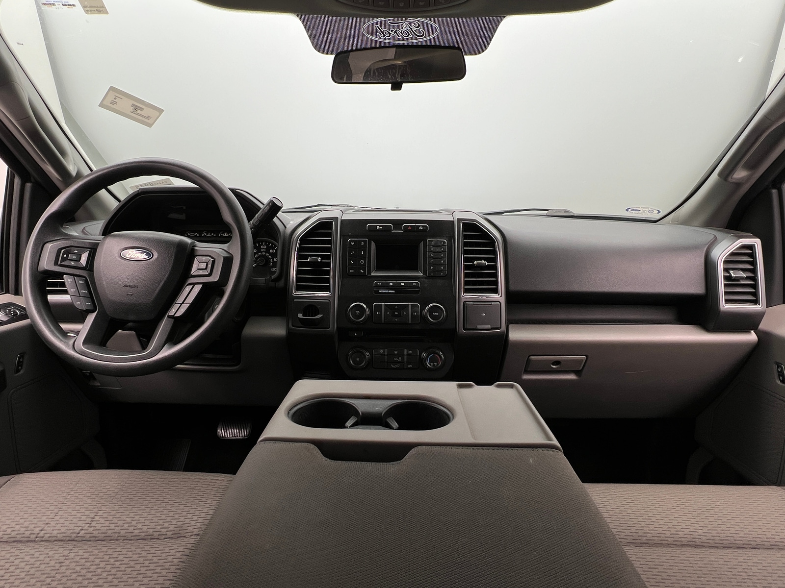 Thumbnail: 2018 Ford Econoline - 3