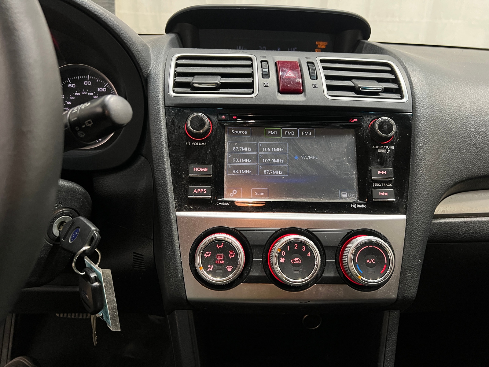 Thumbnail: 2017 Subaru Crosstrek - 4