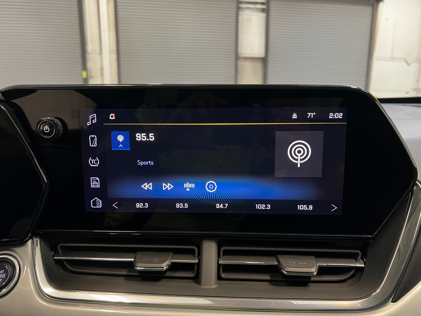 Thumbnail: 2025 Chevrolet Trax - 4