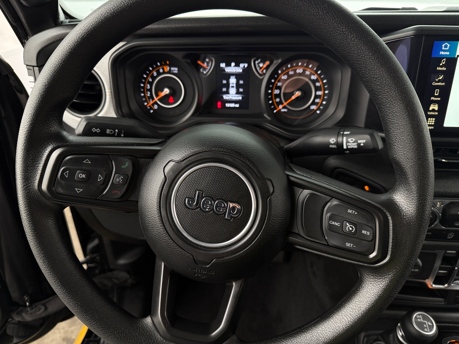 Thumbnail: 2025 Jeep Gladiator - 5