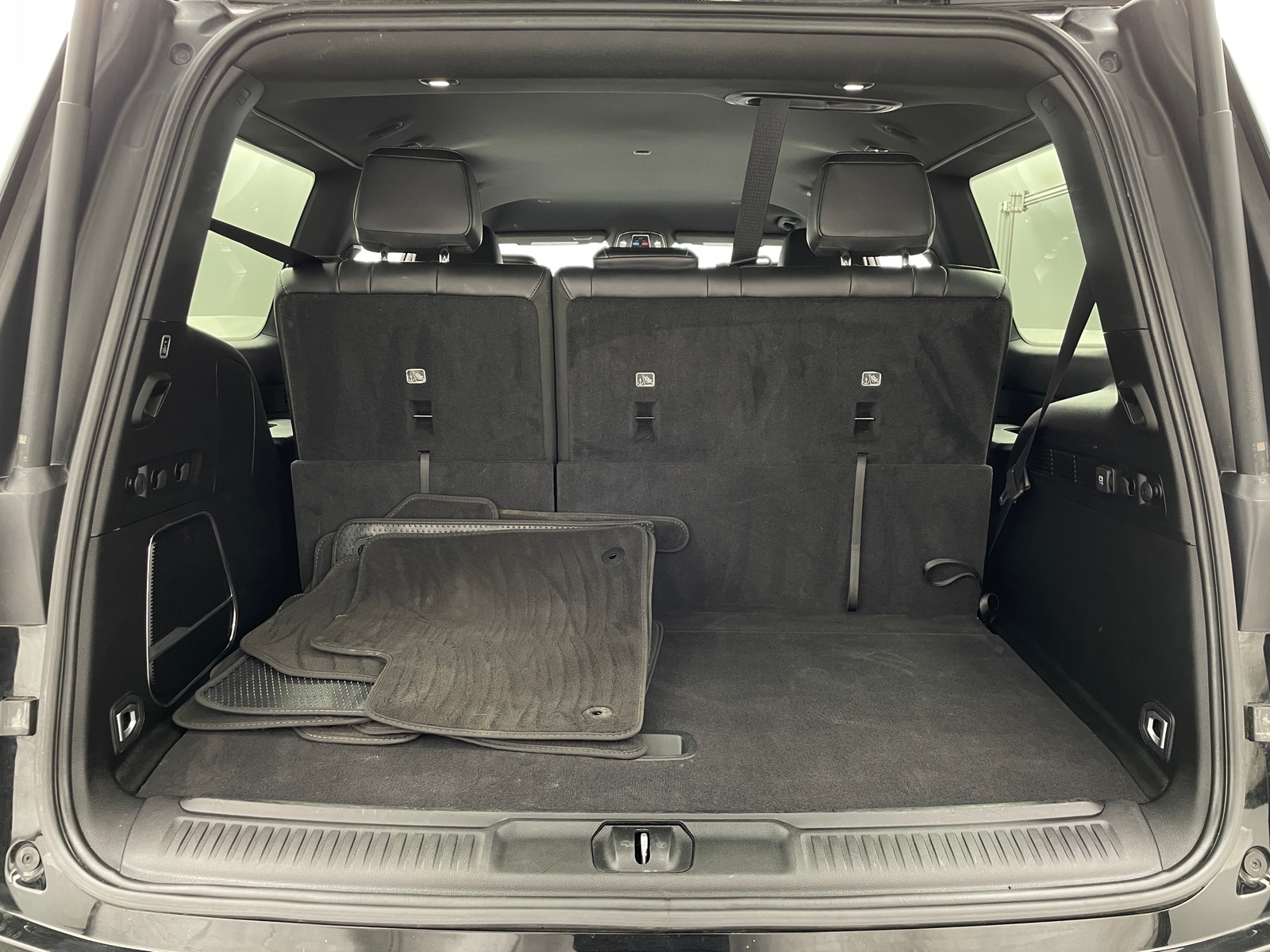 Thumbnail: 2025 Jeep Wagoneer - 6