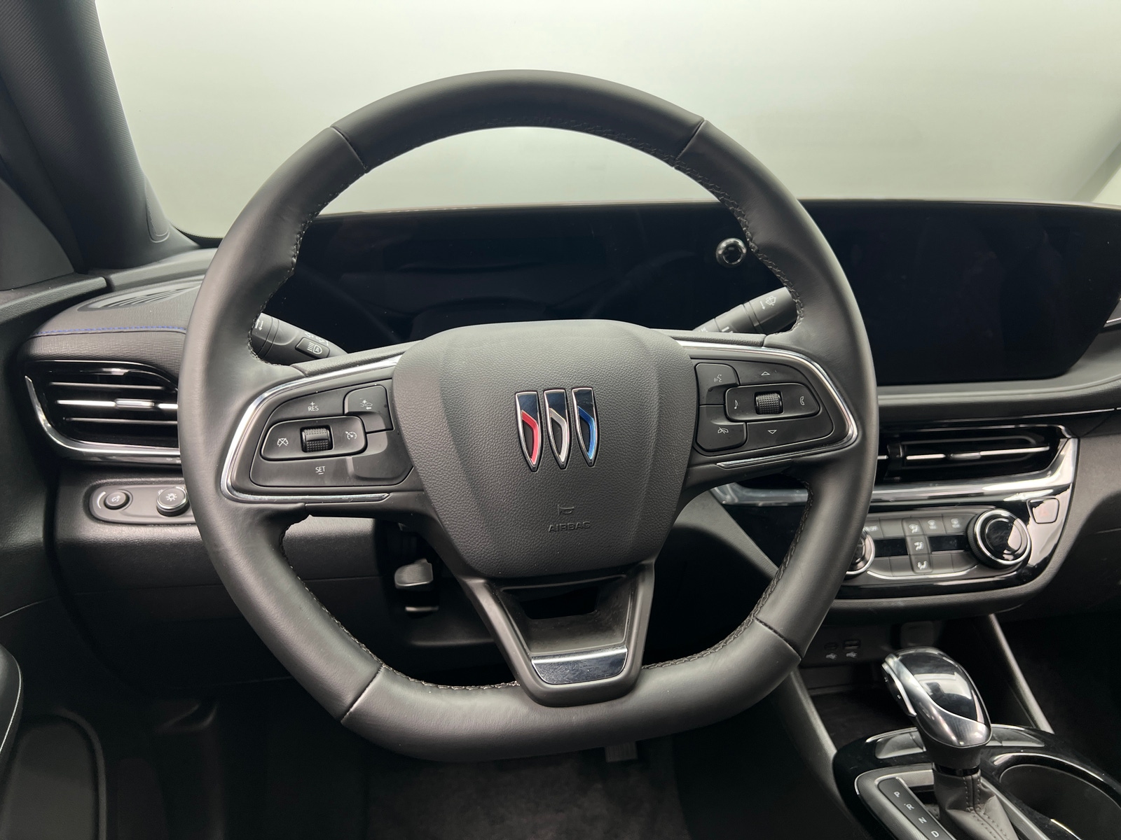 Thumbnail: 2025 Buick Envista - 4