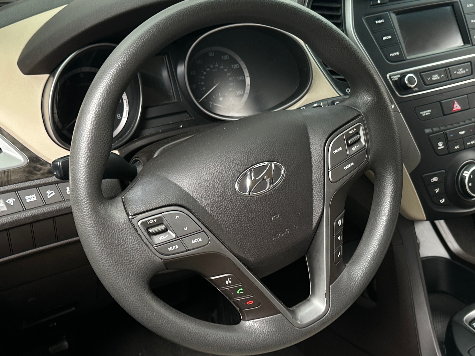 Thumbnail: 2017 Hyundai Santa Fe - 5