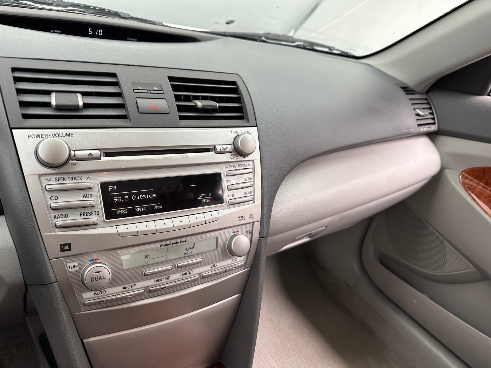 Thumbnail: 2011 Toyota Camry - 4