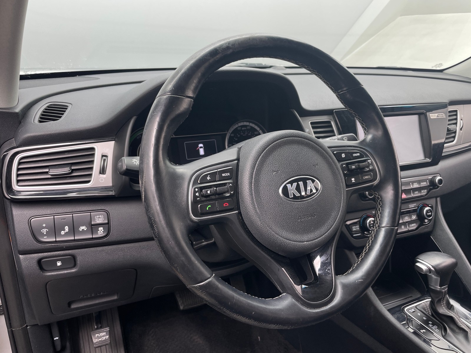 Thumbnail: 2018 Kia Niro - 4