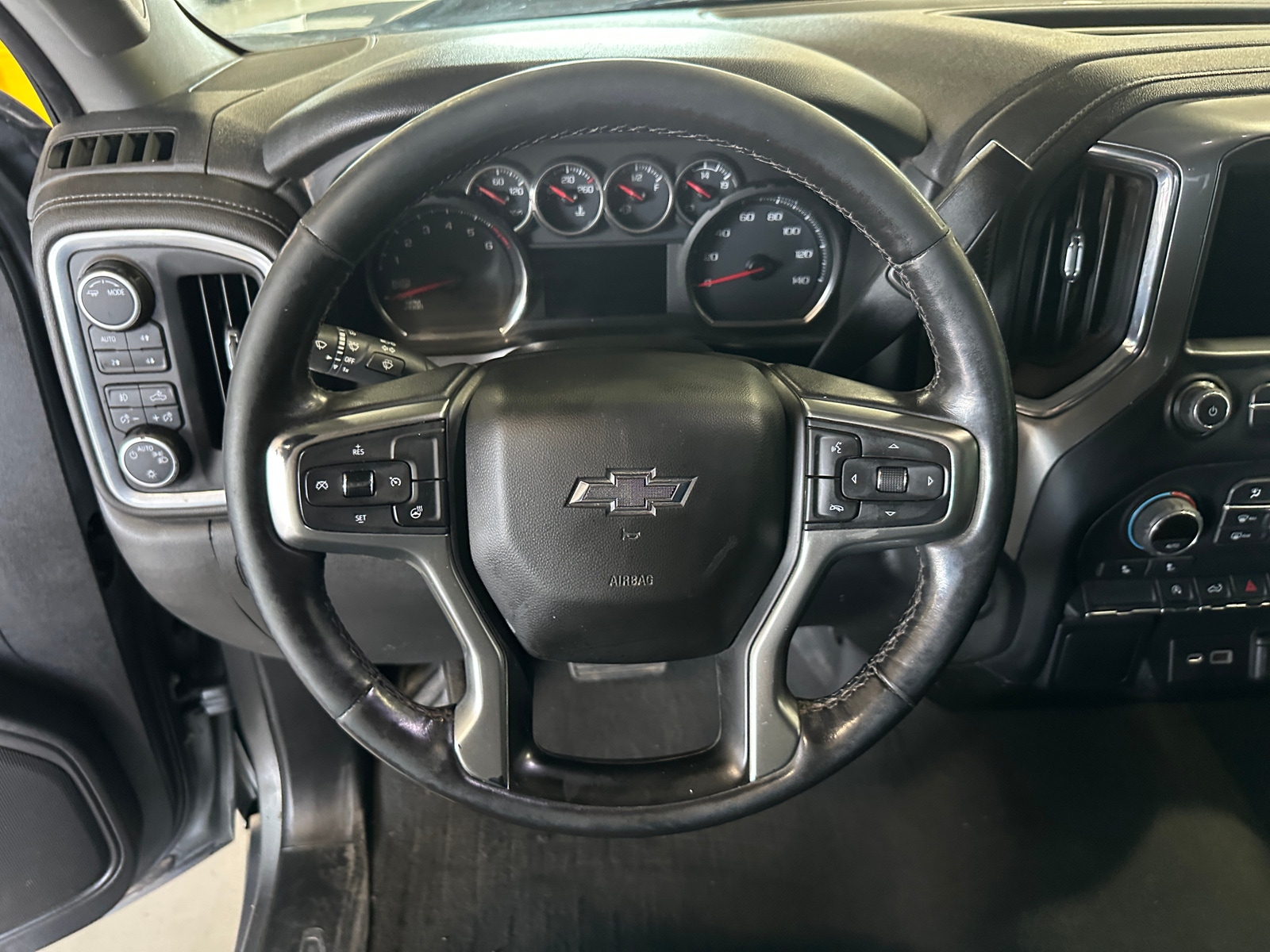 Thumbnail: 2021 Chevrolet Silverado 1500 - 5