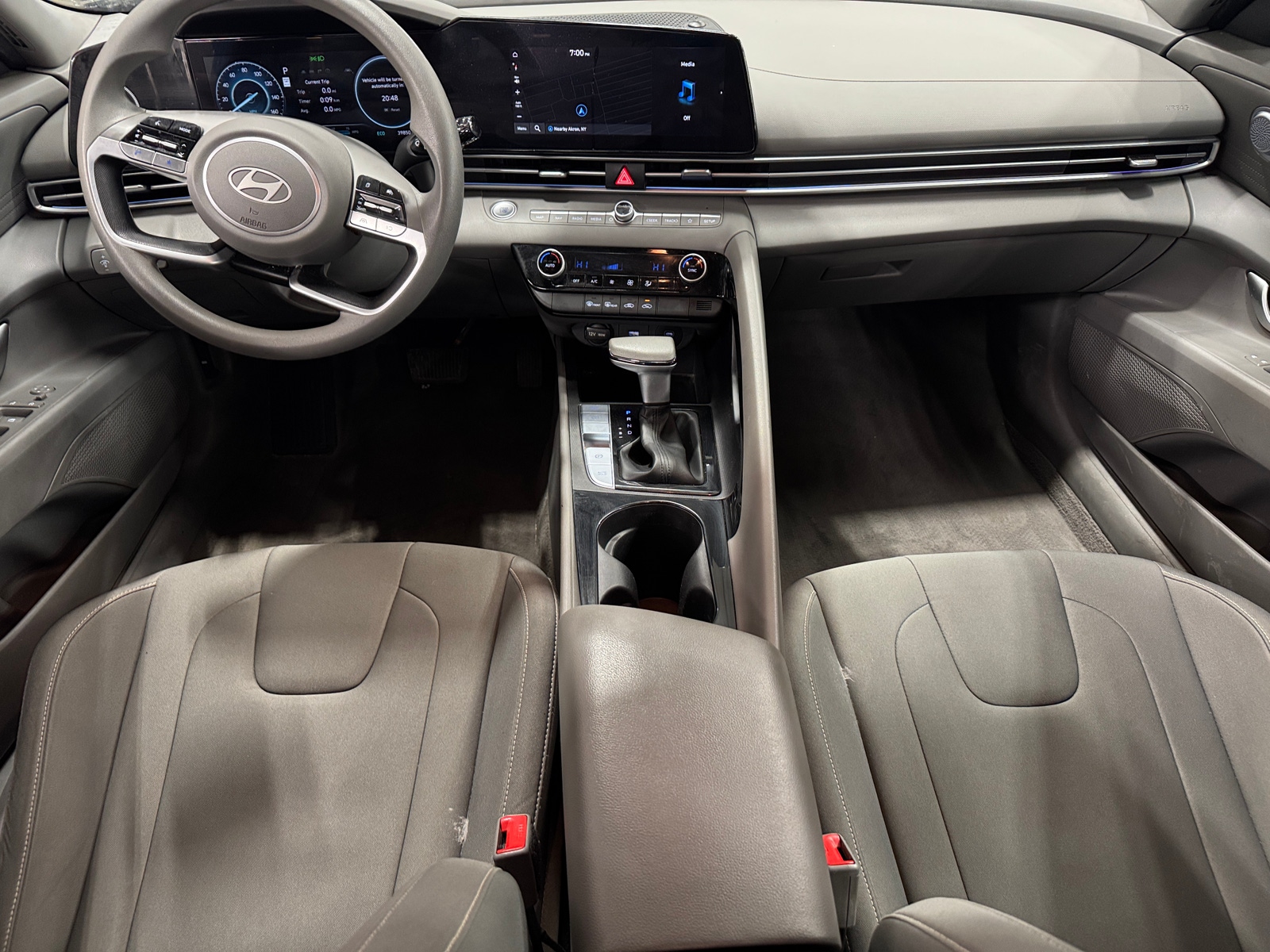 Thumbnail: 2024 Hyundai Elantra - 3