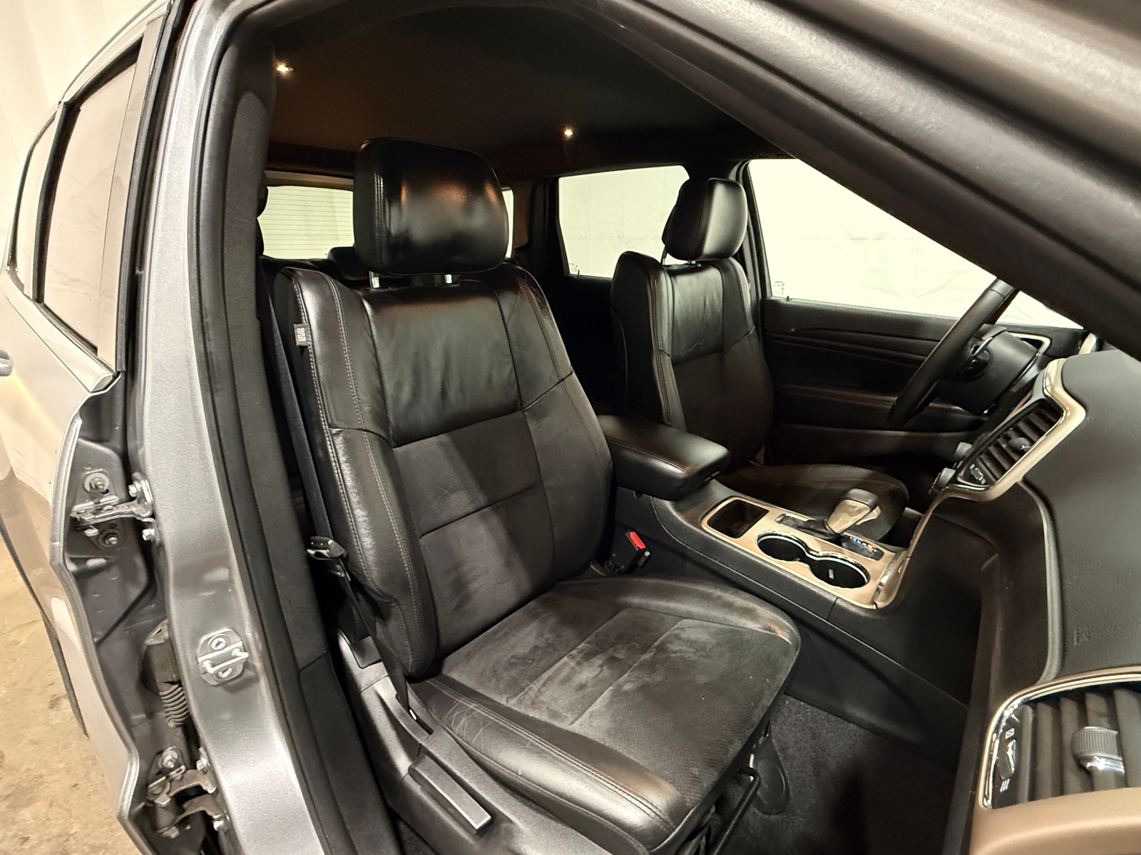 Thumbnail: 2017 Jeep Grand Cherokee - 2