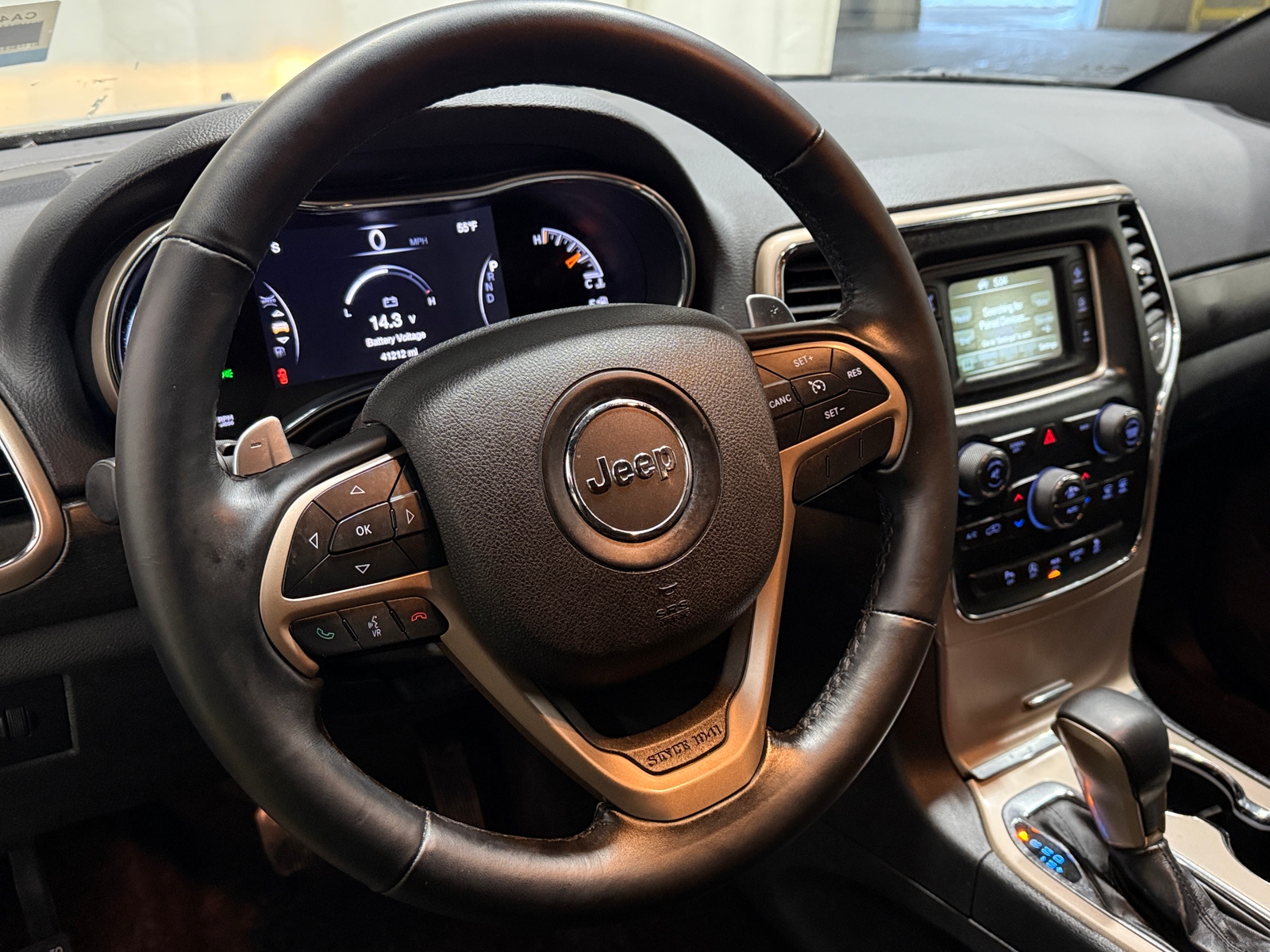 Thumbnail: 2017 Jeep Grand Cherokee - 5