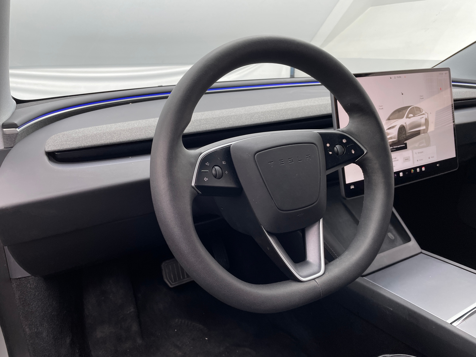 Thumbnail: 2025 Tesla Model 3 - 5