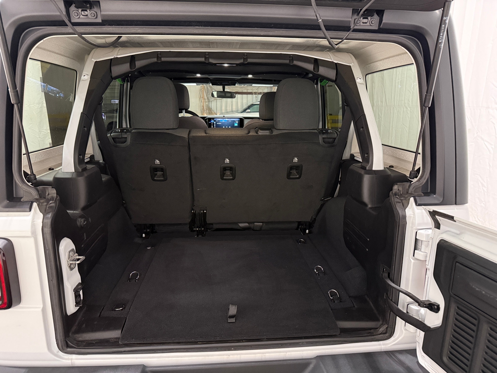 Thumbnail: 2024 Jeep Wrangler - 7