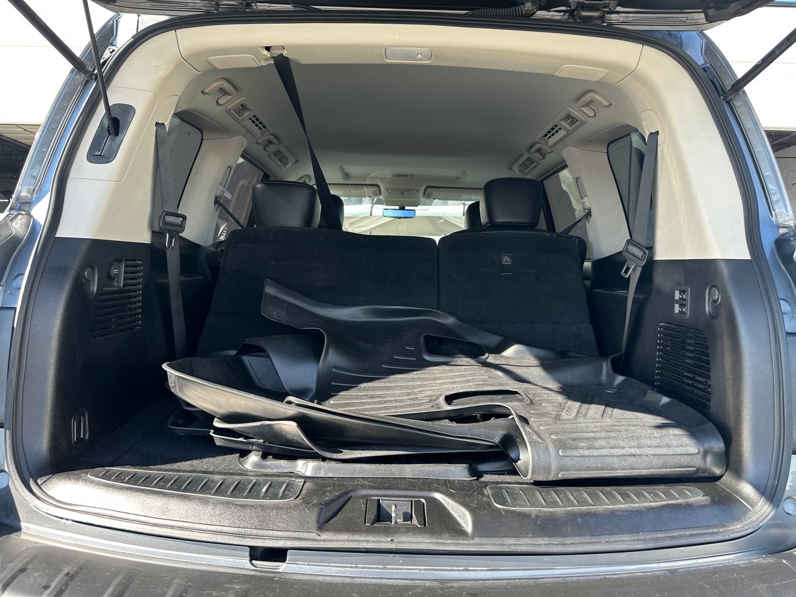 Thumbnail: 2021 INFINITI QX80 - 6