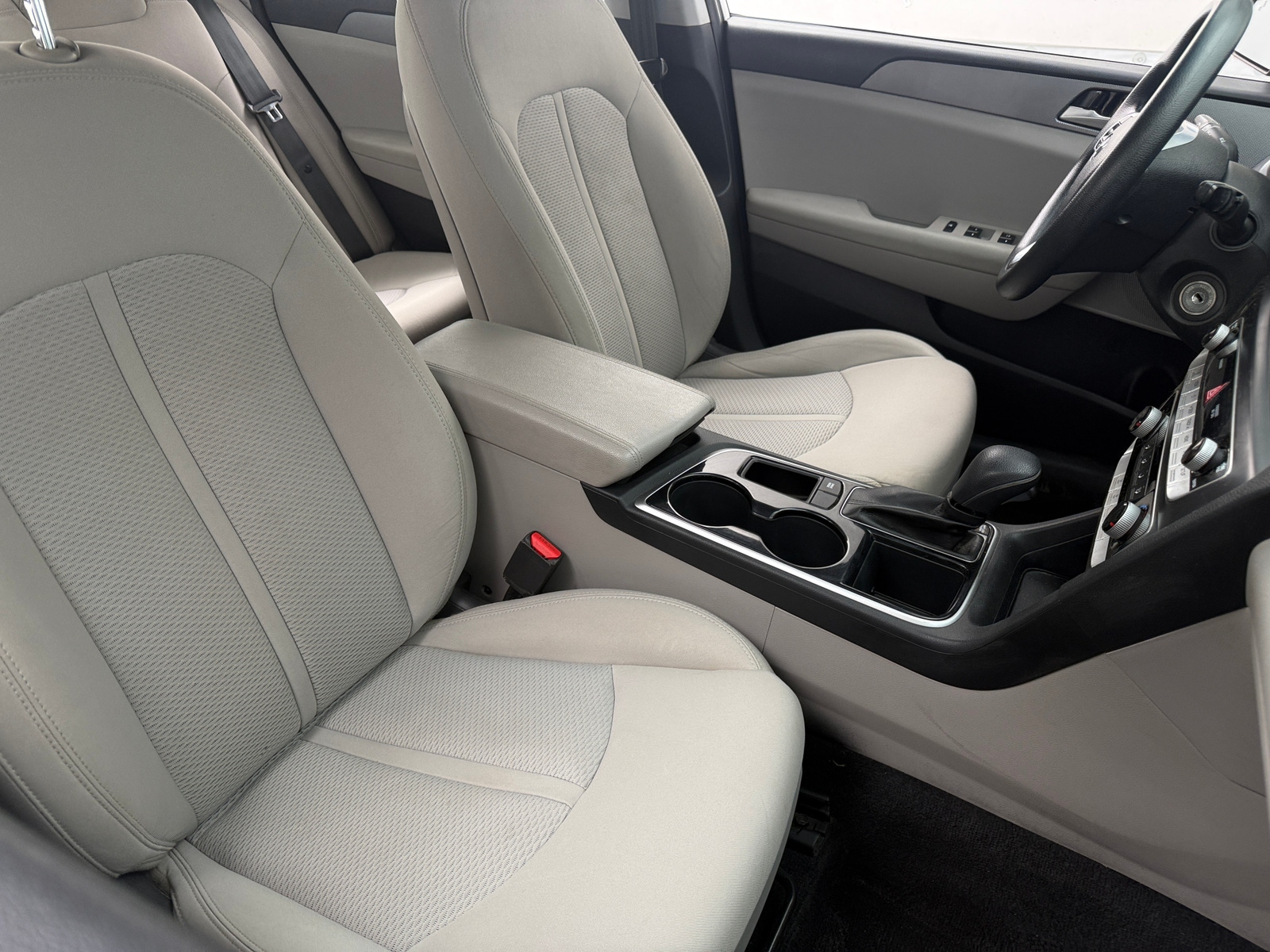 Thumbnail: 2019 Hyundai Sonata - 2