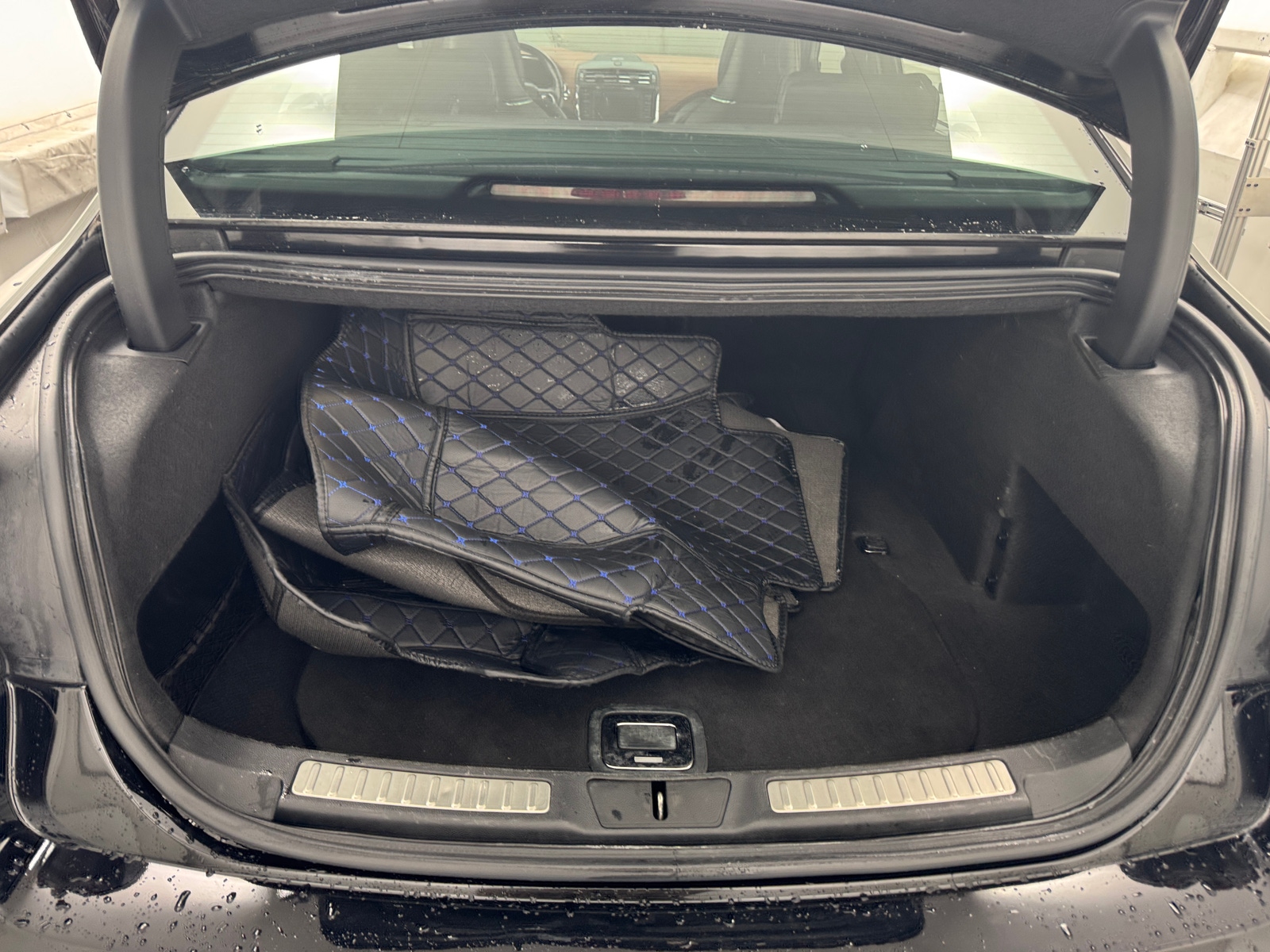 Thumbnail: 2018 Lincoln Continental - 6