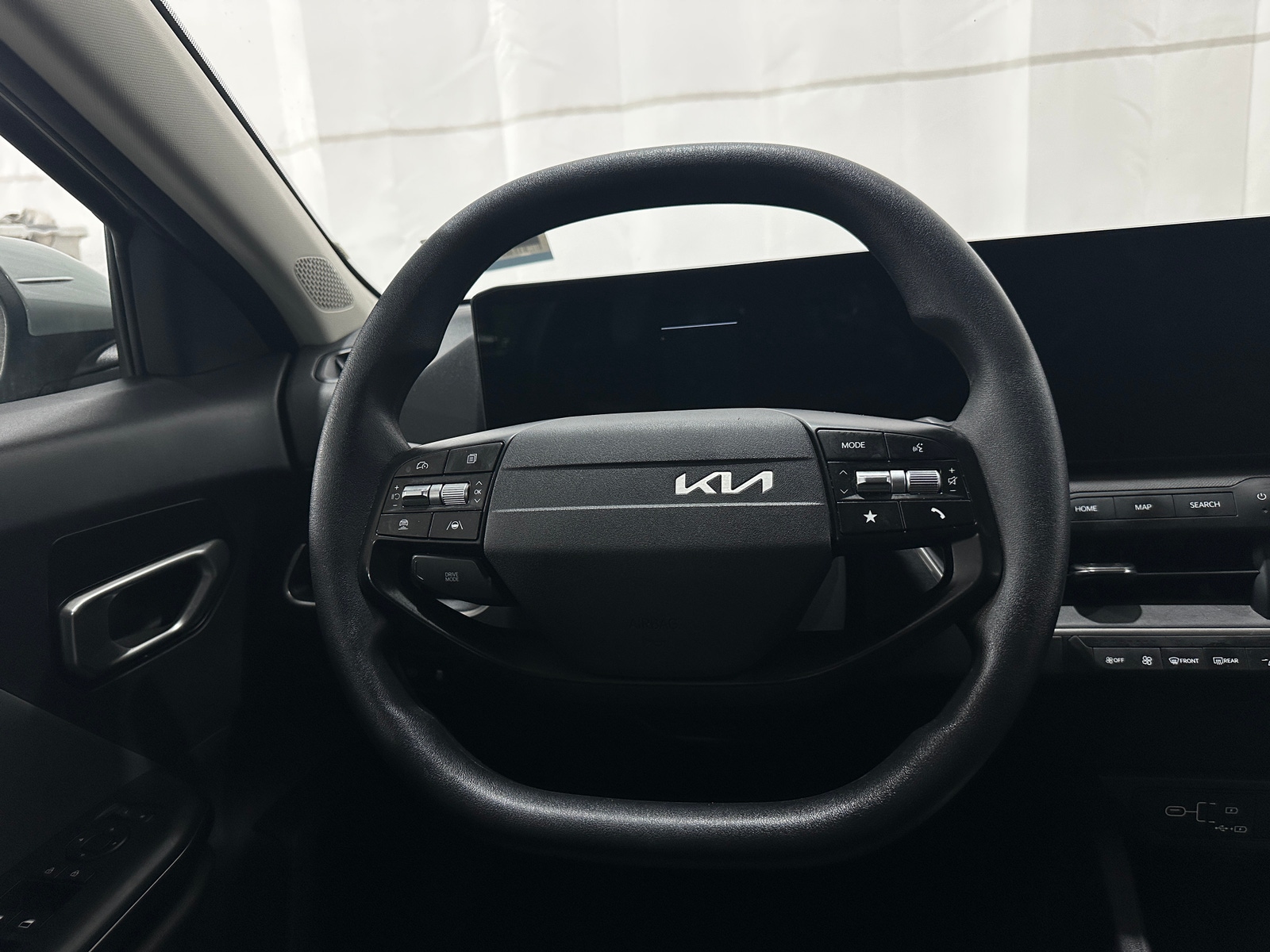 Thumbnail: 2025 Kia K4 - 5