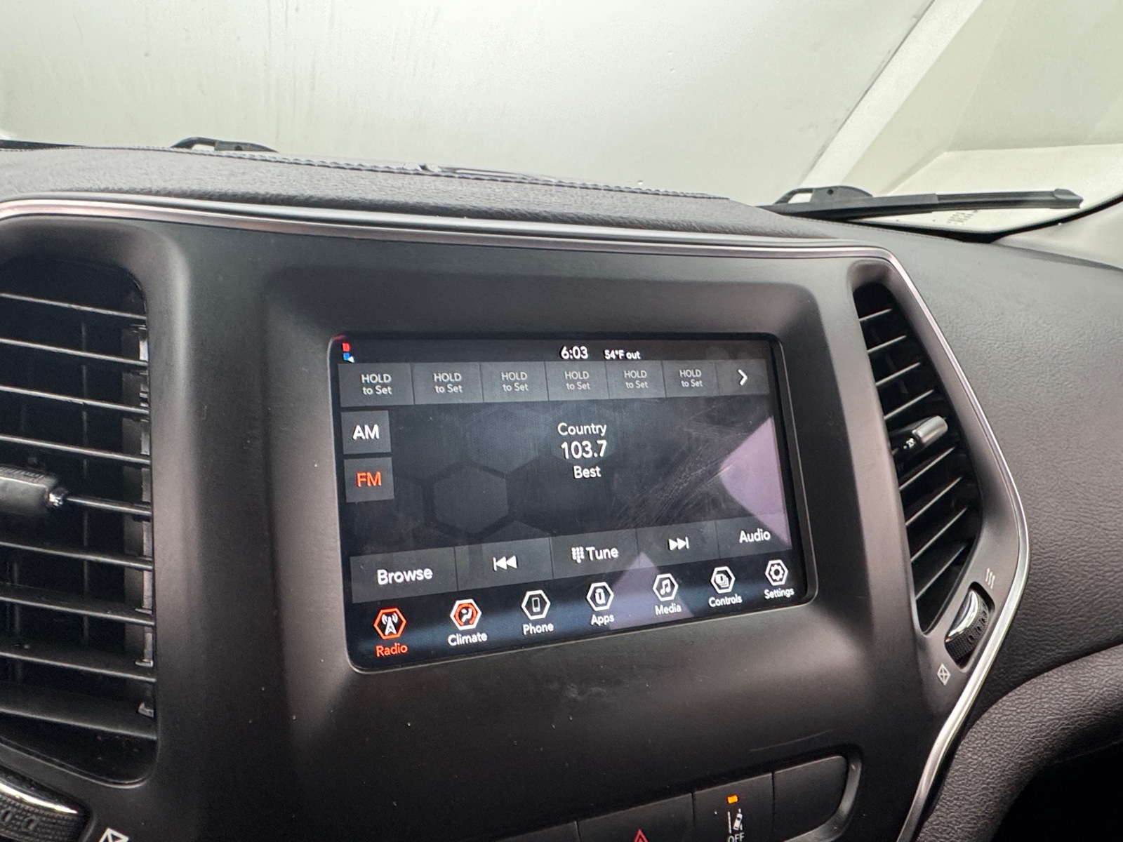 Thumbnail: 2021 Jeep Cherokee - 4