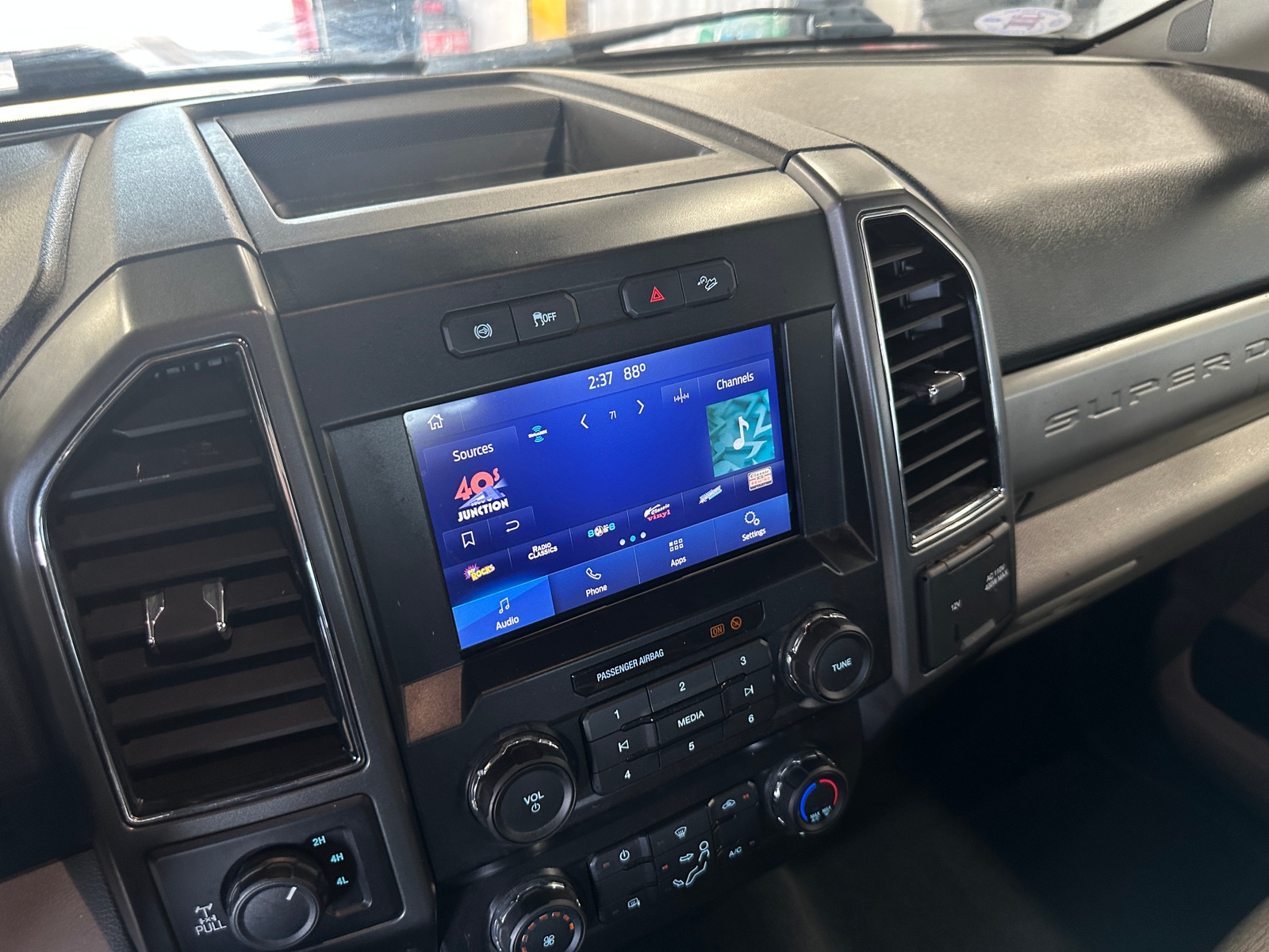 Thumbnail: 2021 Ford Econoline - 4