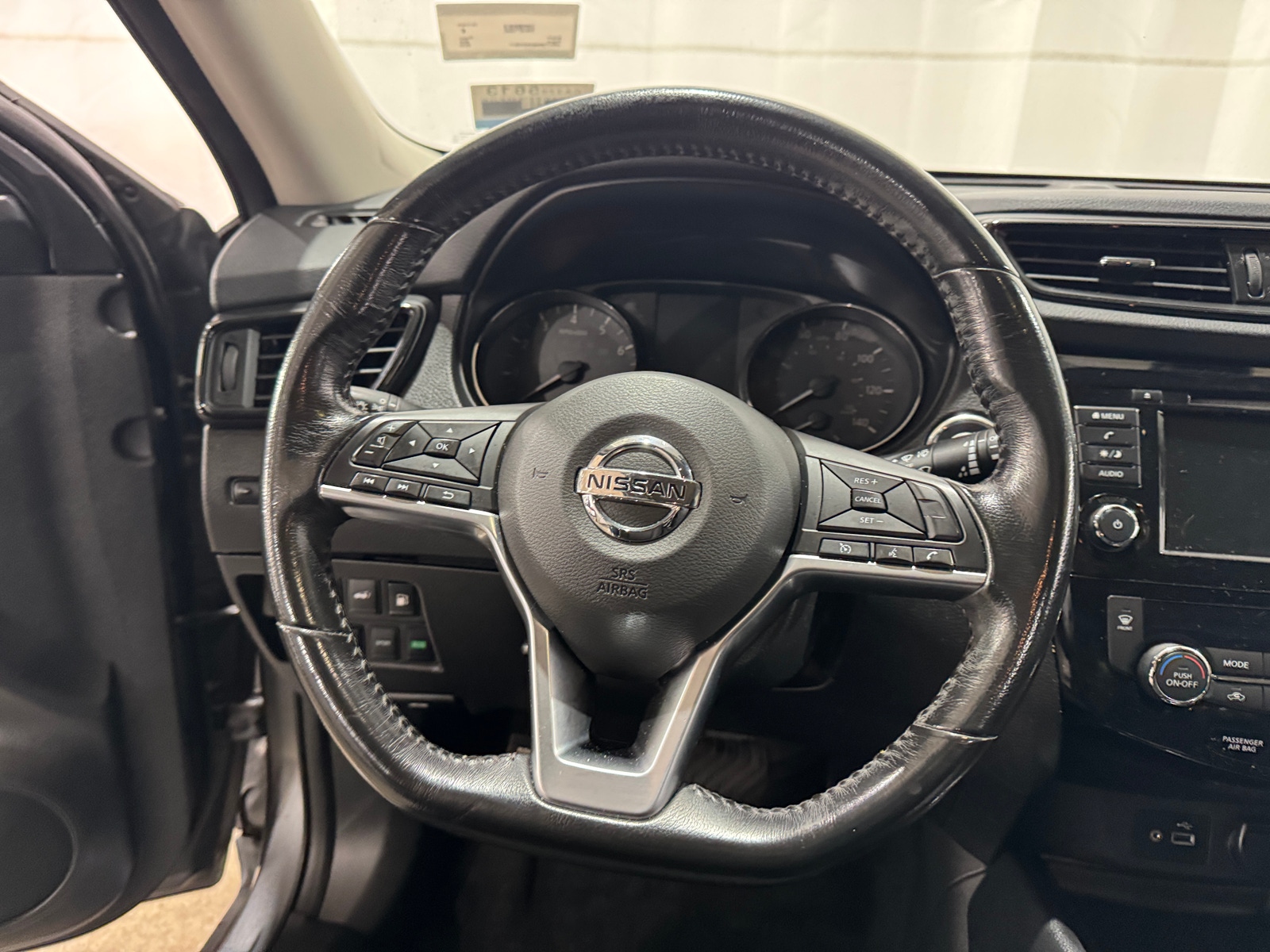 Thumbnail: 2019 Nissan Rogue - 5