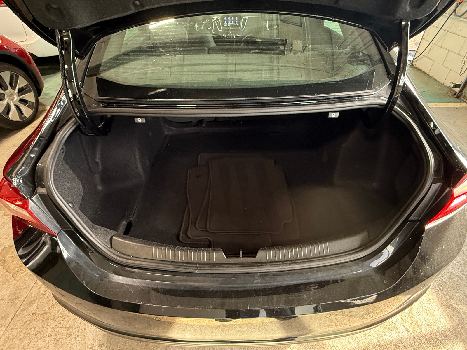 Thumbnail: 2024 Chevrolet Malibu - 7