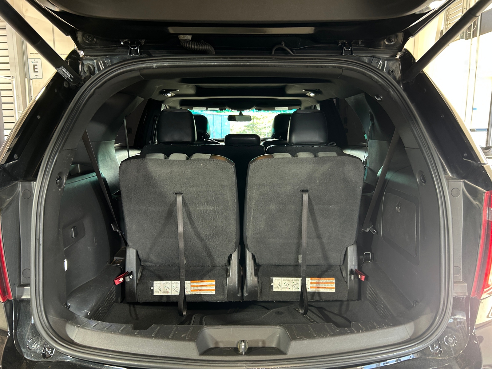 Thumbnail: 2015 Ford Explorer - 6