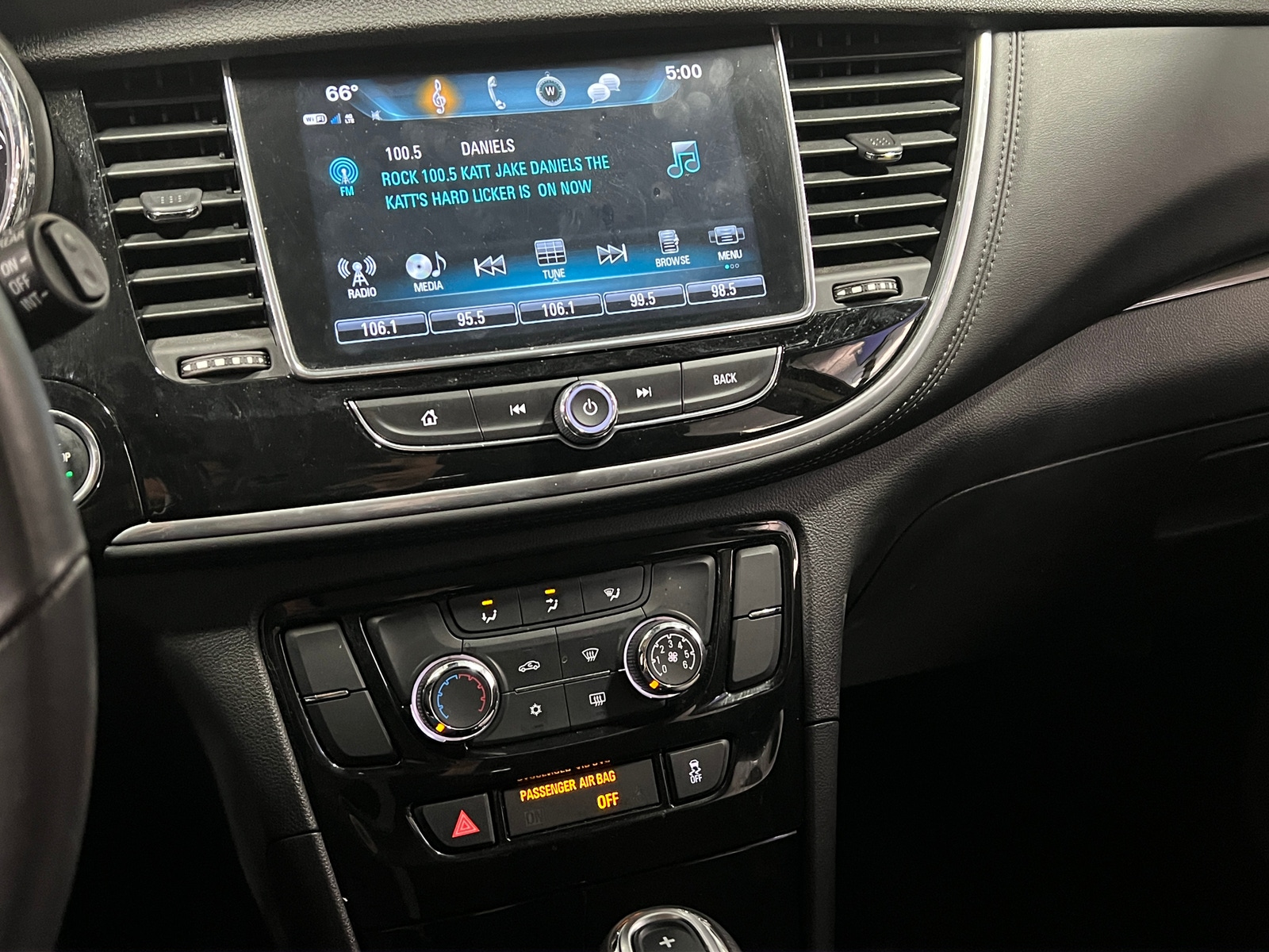 Thumbnail: 2019 Buick Encore - 3