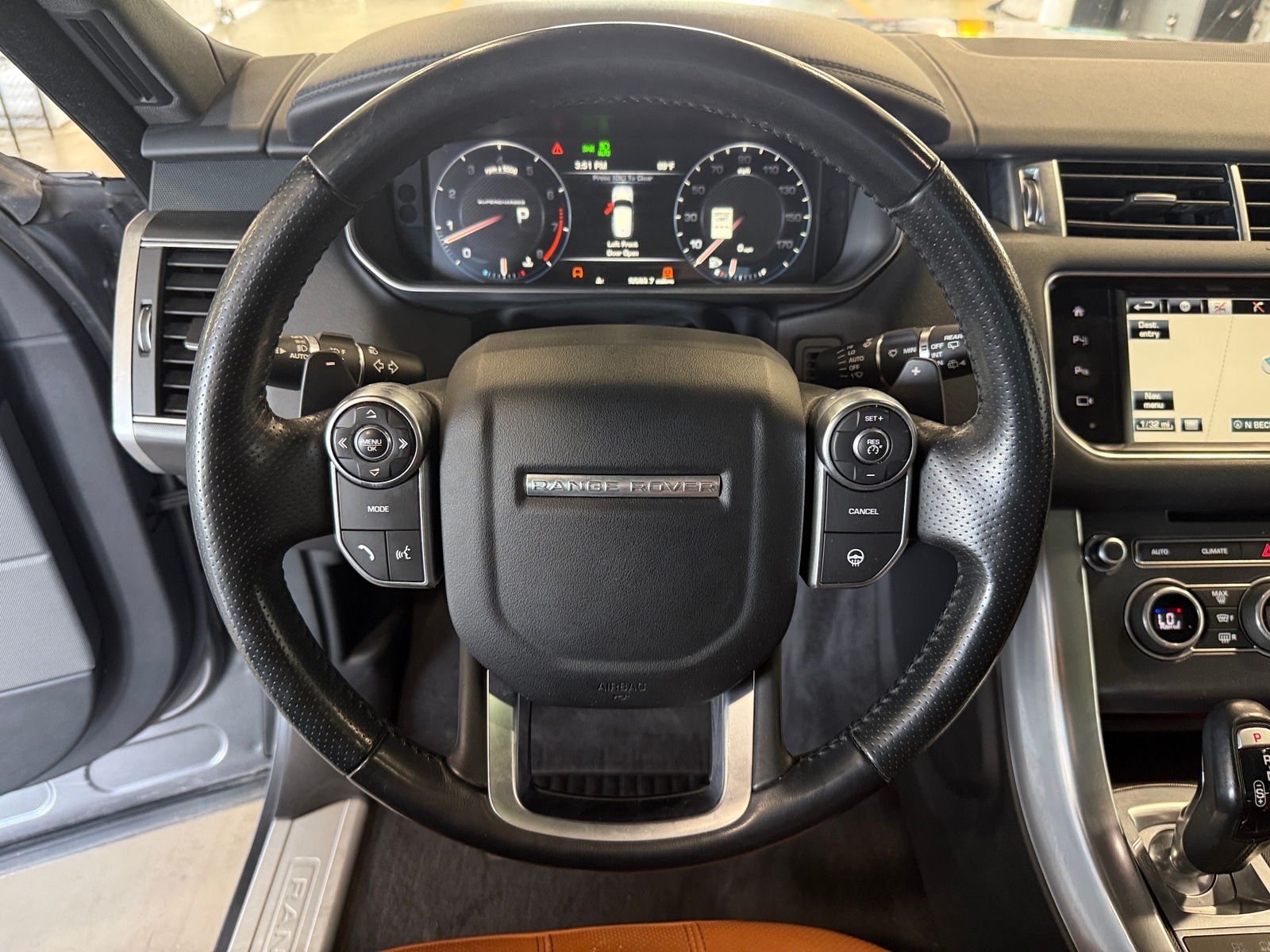 Thumbnail: 2016 Land Rover Range Rover Sport - 4