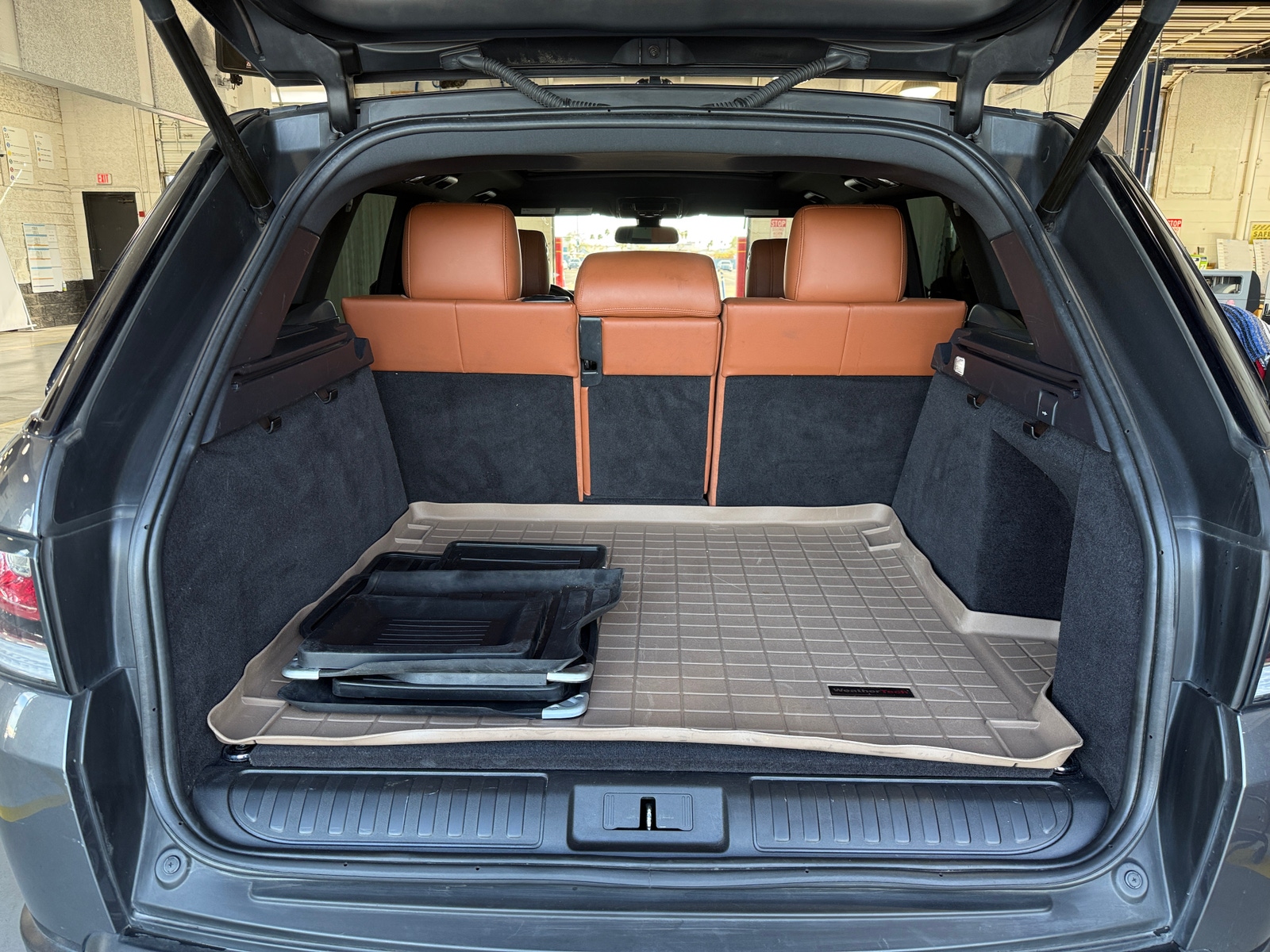 Thumbnail: 2016 Land Rover Range Rover Sport - 6