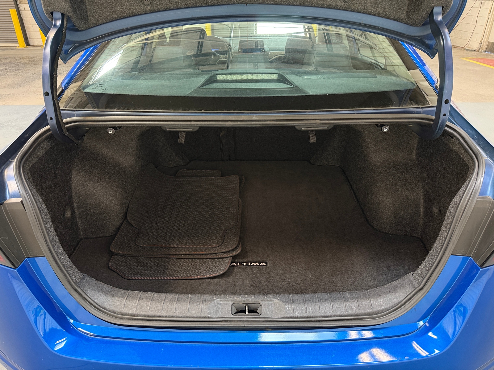 Thumbnail: 2025 Nissan Altima - 7