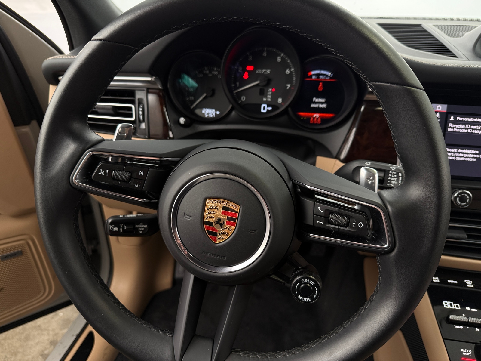 Thumbnail: 2024 Porsche Macan - 4