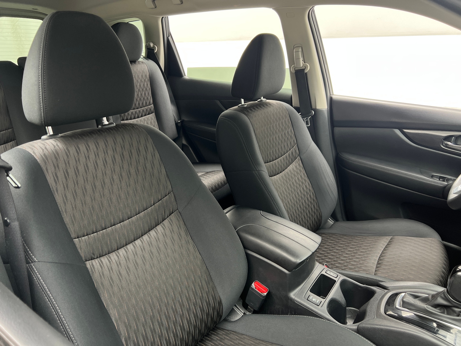 Thumbnail: 2017 Nissan Rogue - 2