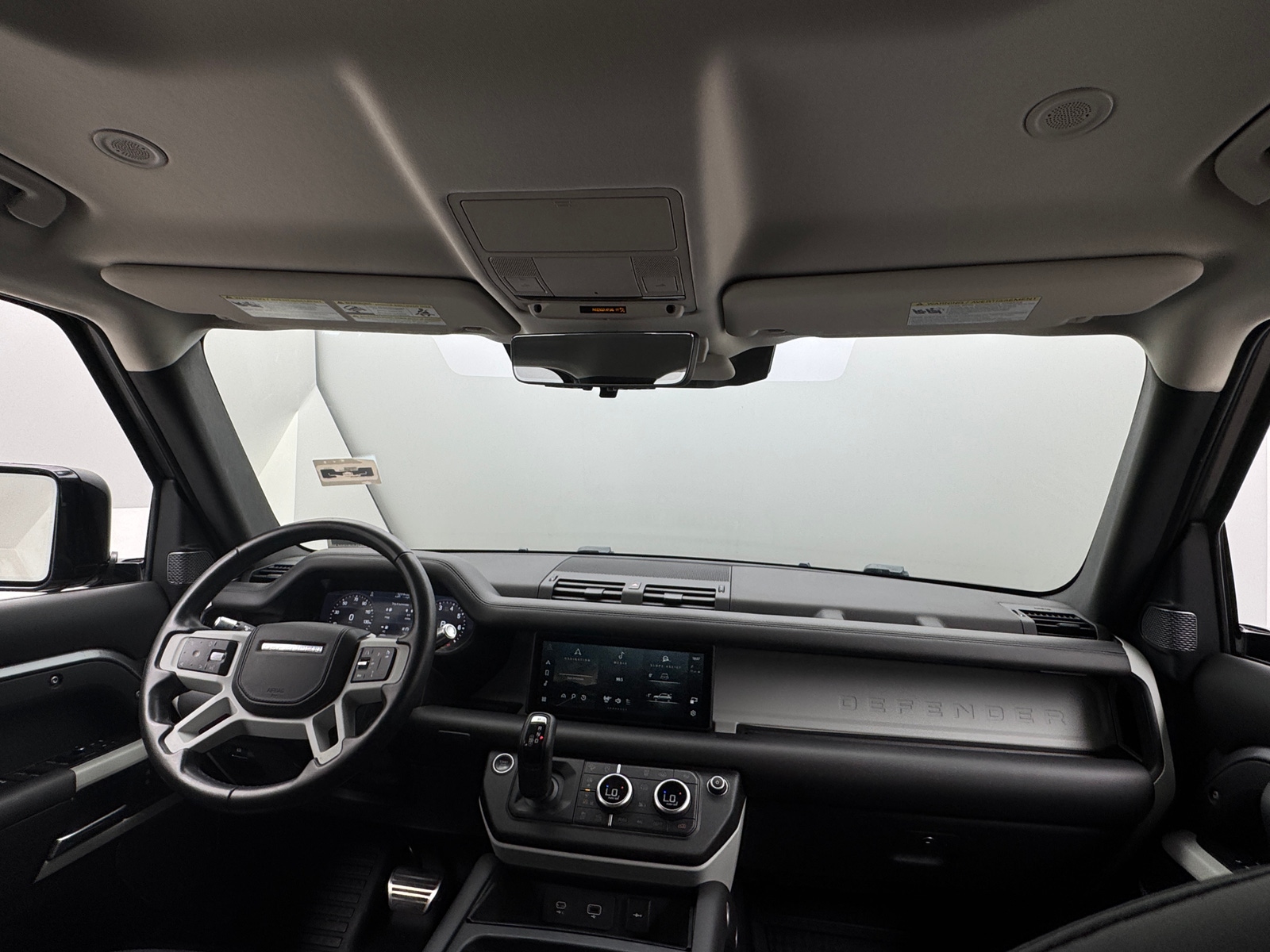 Thumbnail: 2020 Land Rover Defender - 3