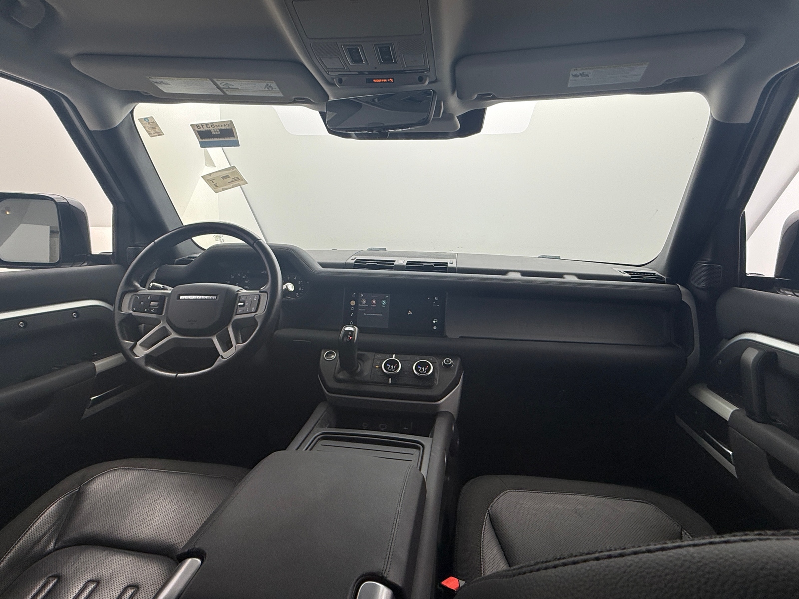 Thumbnail: 2020 Land Rover Defender - 2