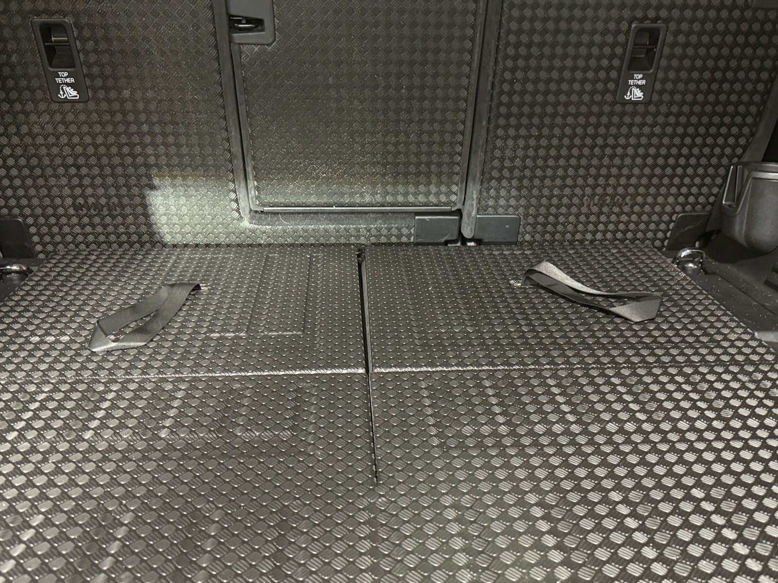 Thumbnail: 2020 Land Rover Defender - 6