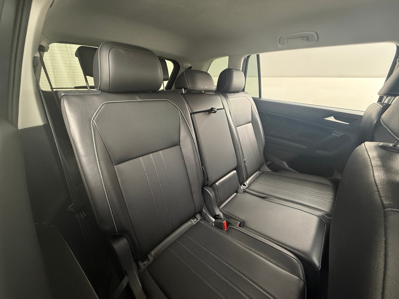 Thumbnail: 2024 Volkswagen Tiguan - 5