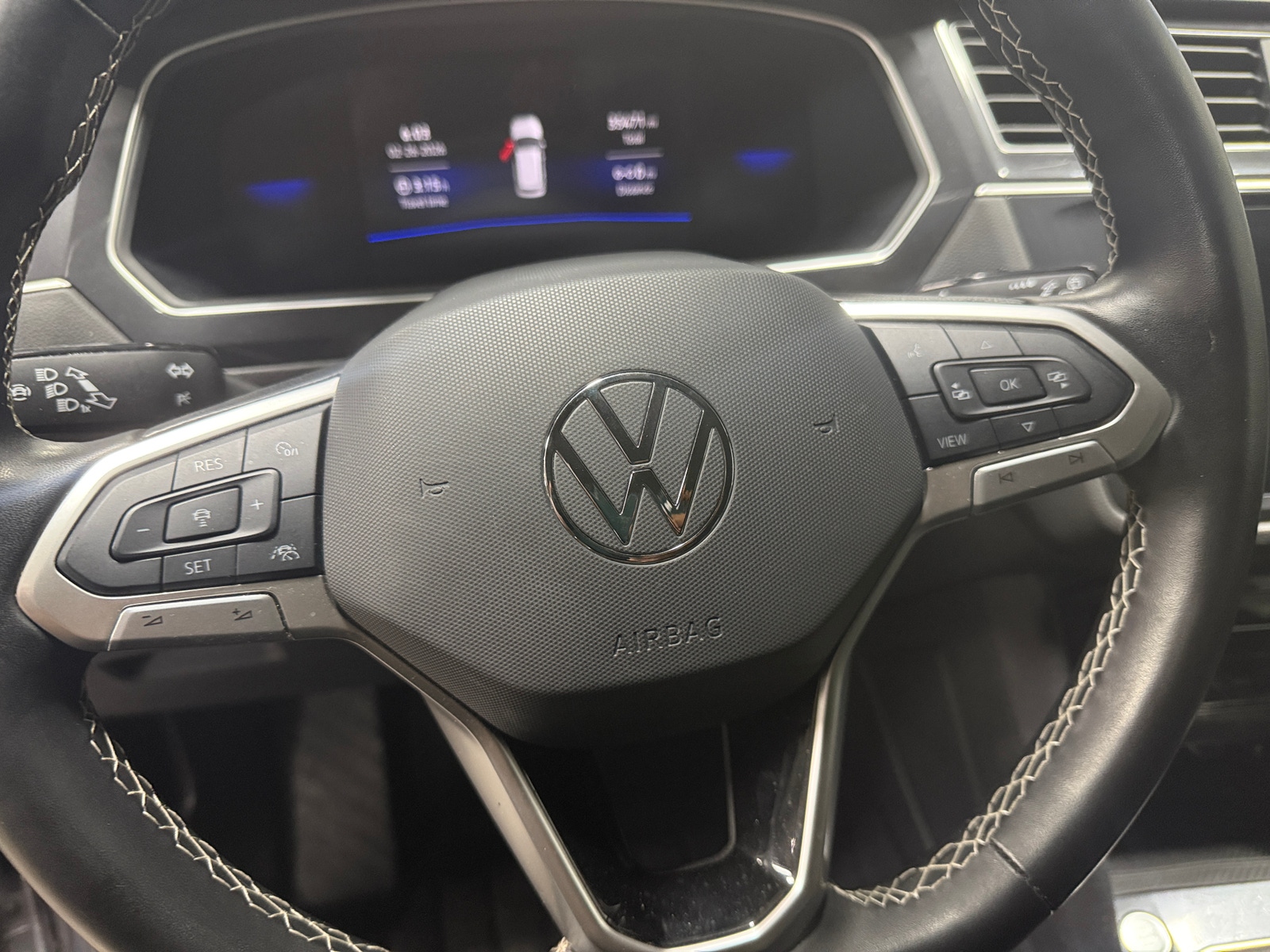 Thumbnail: 2024 Volkswagen Tiguan - 4