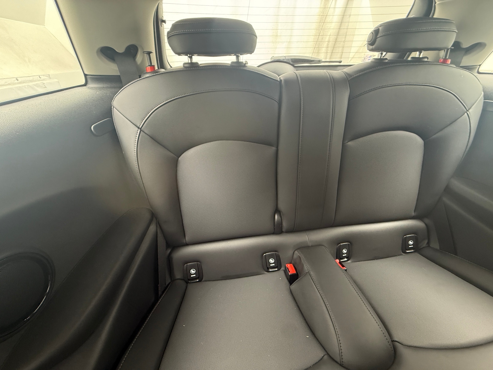 Thumbnail: 2022 MINI Cooper Hardtop - 5