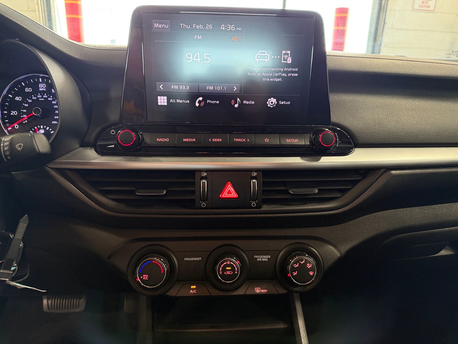 Thumbnail: 2024 Kia Forte - 4