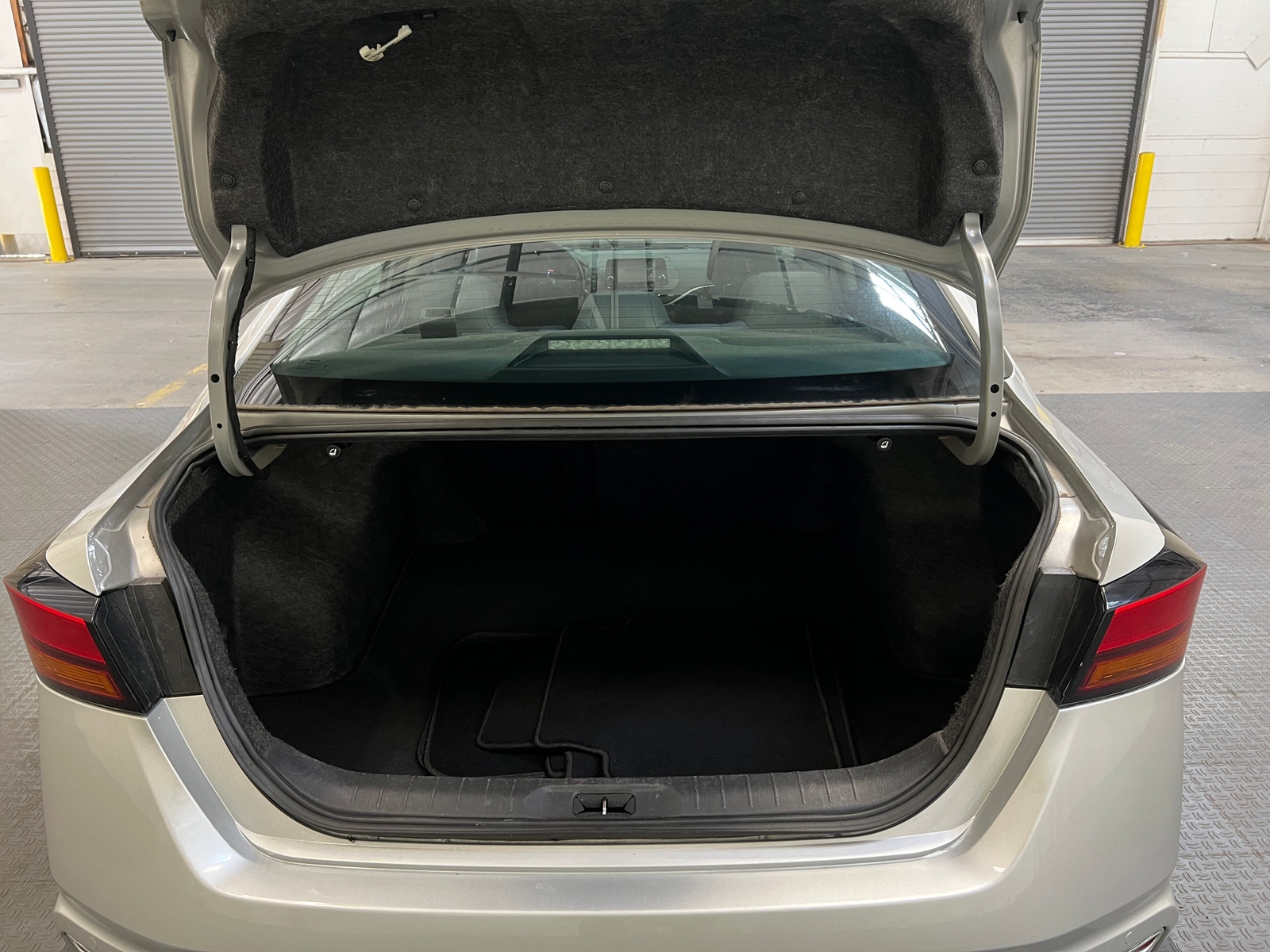 Thumbnail: 2023 Nissan Altima - 7