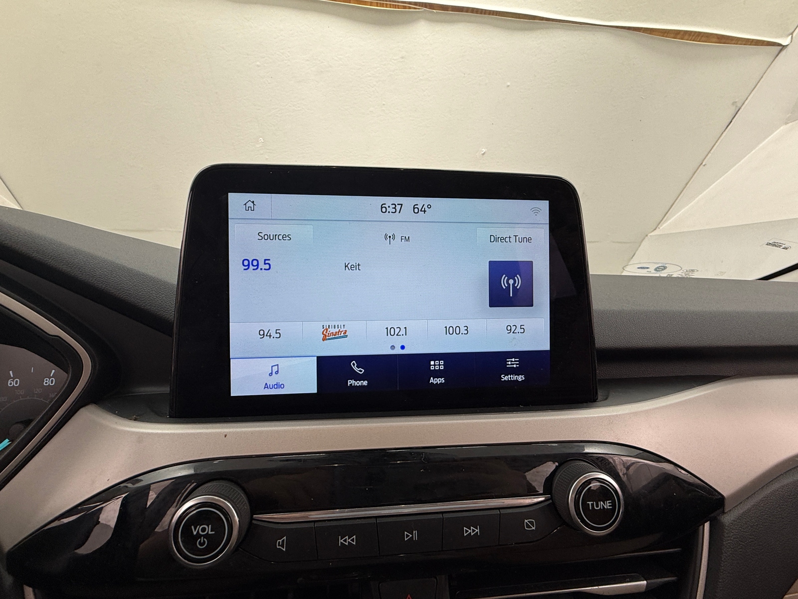 Thumbnail: 2021 Ford Escape - 4