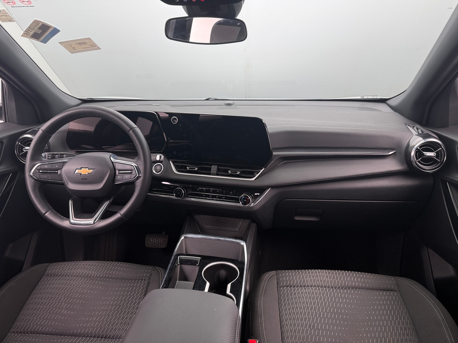 Thumbnail: 2025 Chevrolet Equinox - 3