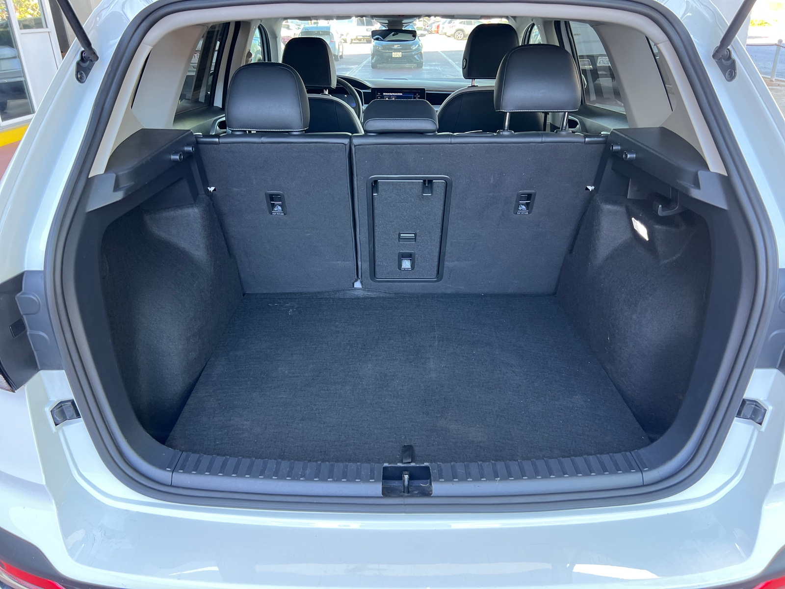 Thumbnail: 2025 Volkswagen Taos - 6